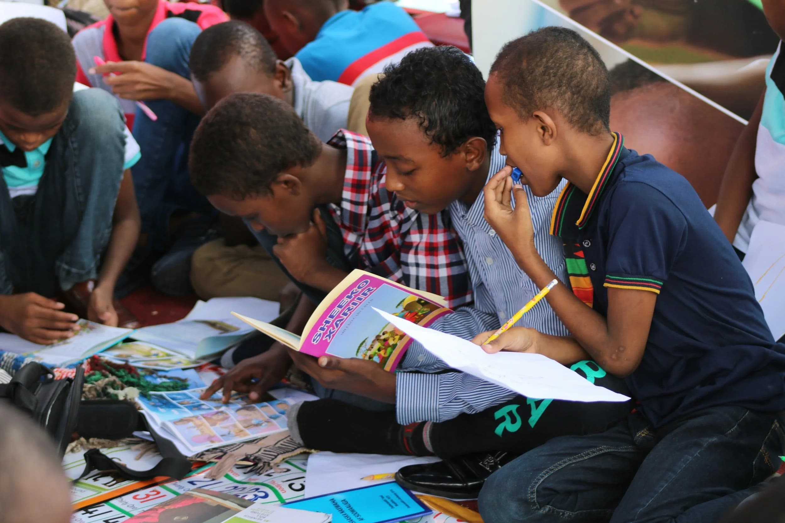 Young people studying in Las Terrenas